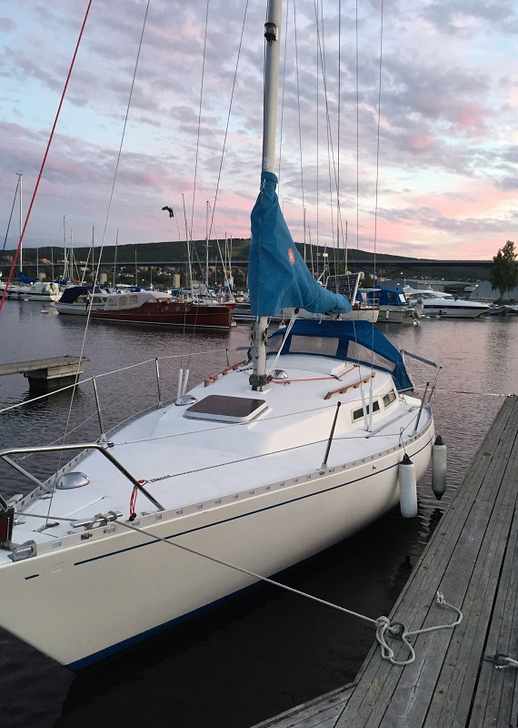 omega 28 sailboat